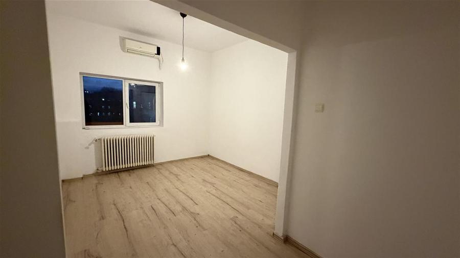 GARSONIERA SPATIOASA CU PARCARE SI BOXA - STEFAN CEL MARE - 3/3 - BLOC 1957 - 6