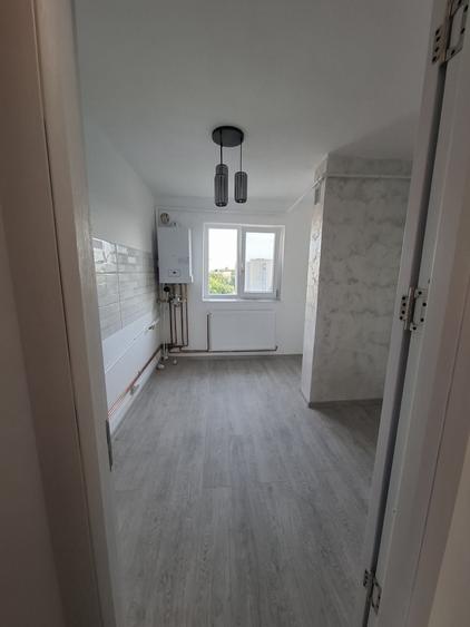 Proprietar vand apartament 3 camere decomandat - 6