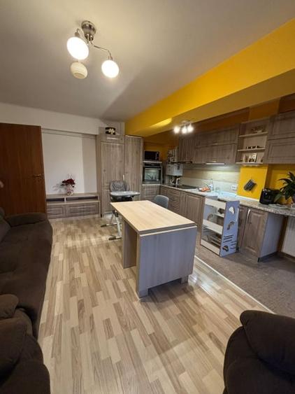 Apartament 3 camere | etaj 3/5 | decomandat | 70 mp | bloc nou - 2