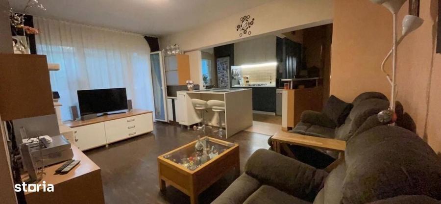 Apartament cu 3 camere, decomandat, modernizat, partial mobilat - 3