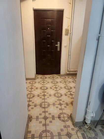 Inchiriez garsoniera - 10