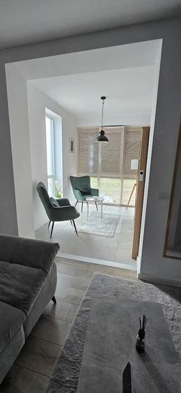 De inchiriat apartament 3 camere Dumbravi?a | 2 bai | 2 locuri de parcare - 5