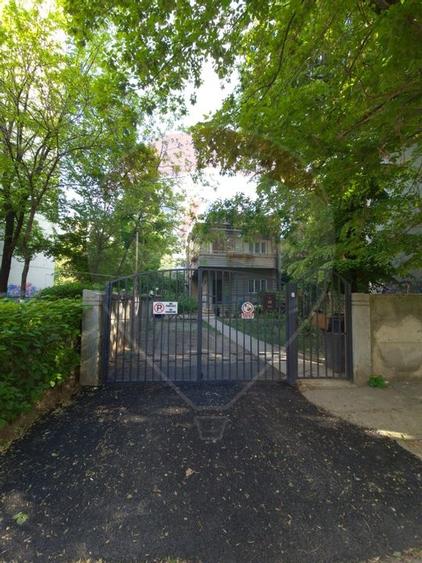 Casă / Vilă cu 11 camere de vânzare în zona Iancului - 2