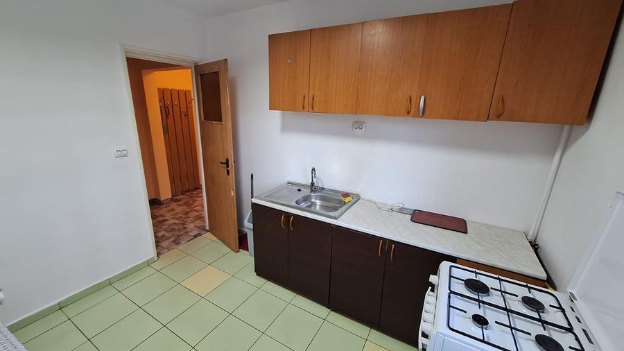 Apartament cu 3 camere de inchiriat in zona Titan Parc - 12
