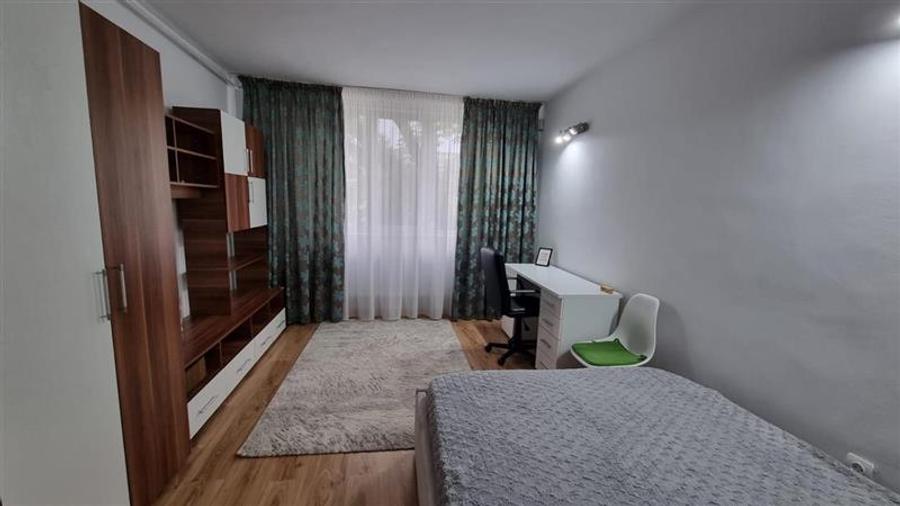 tiglina 1 A5 etaj 2 - 9