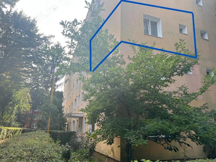 Privat, vand apartament 3 camere, str. Neptun, et. 2 4 - 2