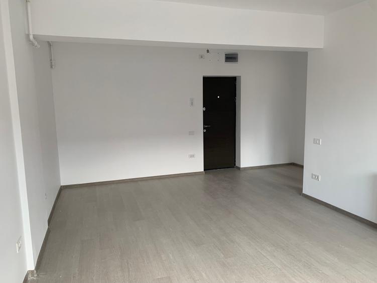 Apartament cu 2 camere nedecomandat în Berceni