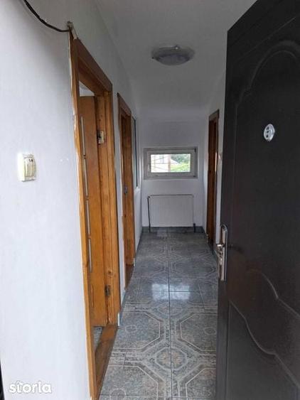 Casă cu 4 camere cu Teren 98 Mp în Dobroești
