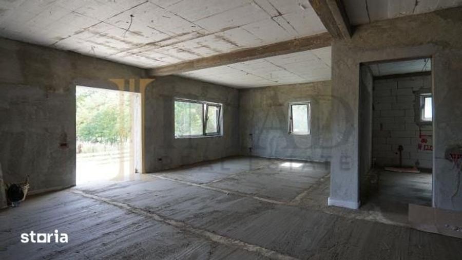 Casă cu 4 camere cu Teren 500 Mp în Răzvad