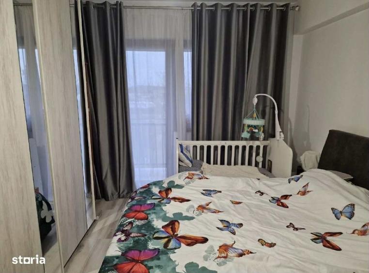 Apartament cu 3 camere semidecomandat în Fundeni