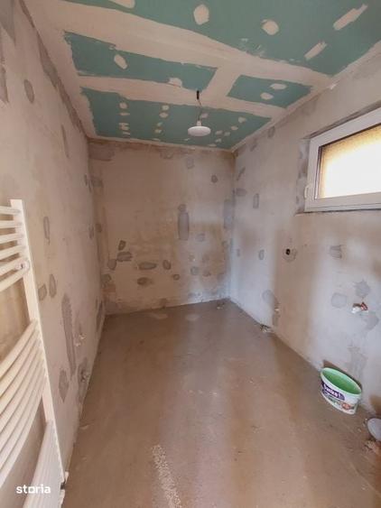 Casă cu 4 camere în Luna
