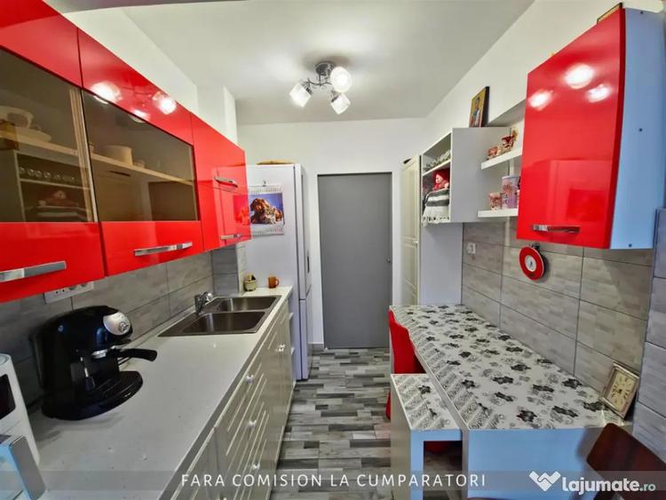 Apartament cu 2 camere decomandat, mobilat în Central