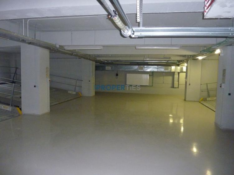 Birou, de 518 mp, în Universitate