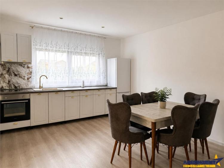 Casă cu 3 camere cu Teren 300 Mp în Noua