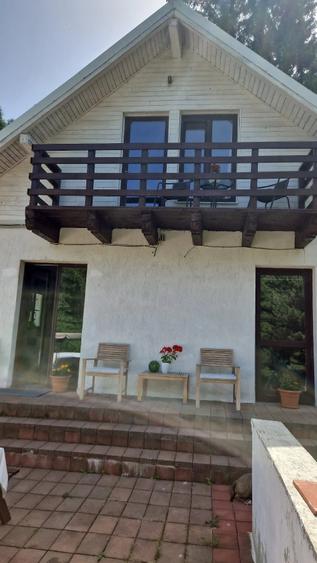 Casa de vinzare la Predeal cu posibilitatea de locuit la parter, iar la mansarda de inchiriat. - 2