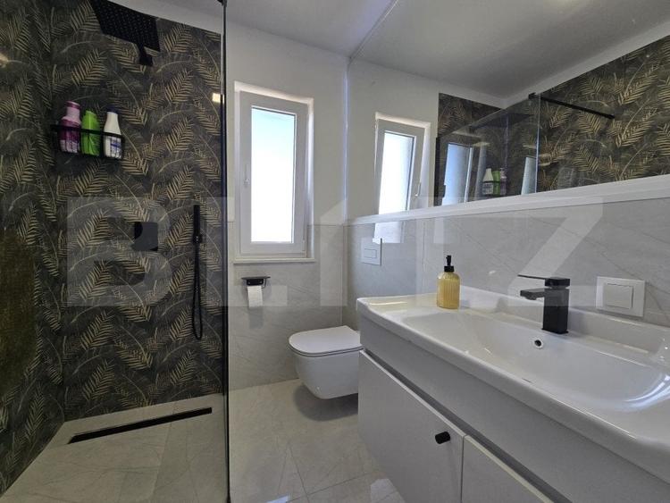 Casă individuală cu 4 camere cu Teren 250 Mp în Dezmir