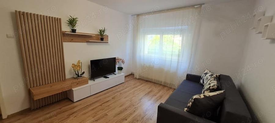 Apartament cu 2 camere decomandat în Răcădău