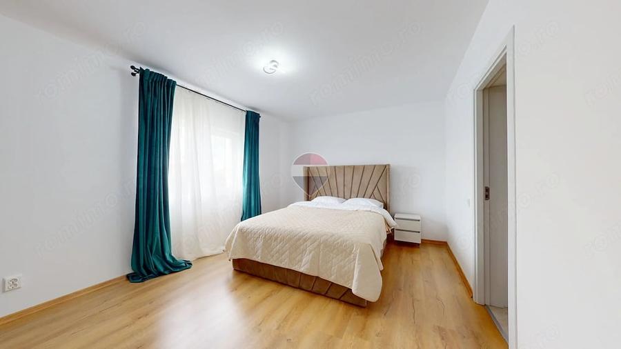 Casă cu 4 camere cu Teren 400 Mp în Sânpetru