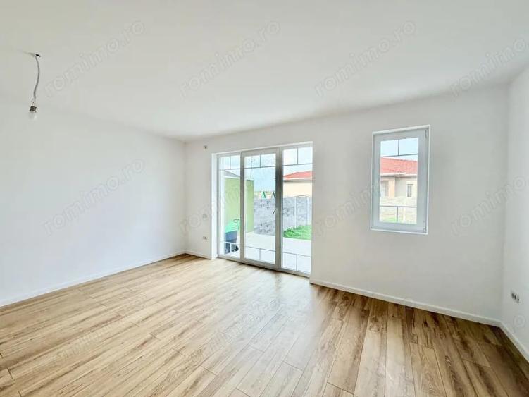 Casă cu 4 camere cu Teren 269 Mp în Remetea Mare