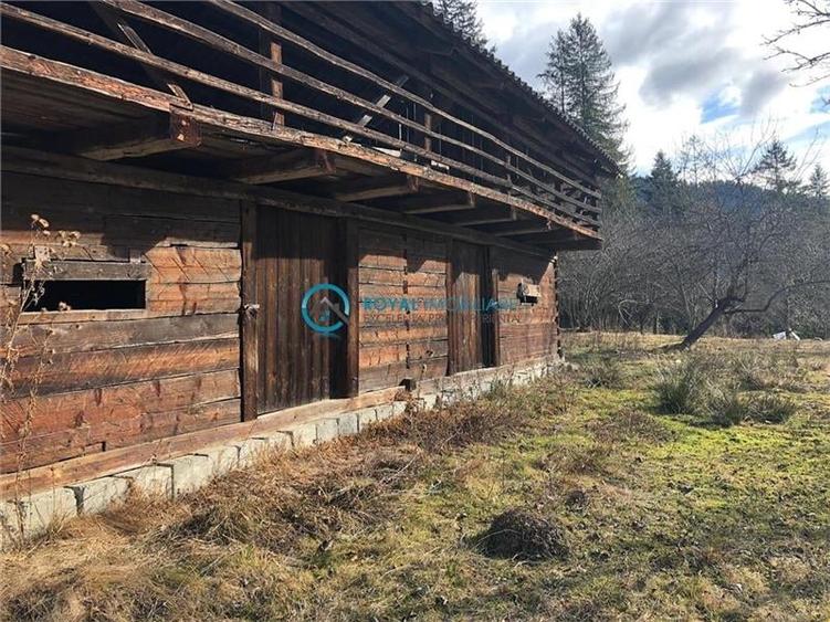 Teren Construcții intravilan de 5041.41015625 mp, în Voineasa