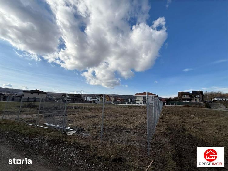 Teren de 812 mp, în Corunca
