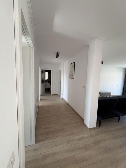 Inchiez casa in cartierul Viena Oradea - 1