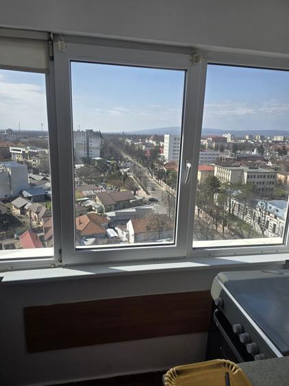 Inchiriere apartament 3 camere,central, decomandat, mobilat , utilat - 1