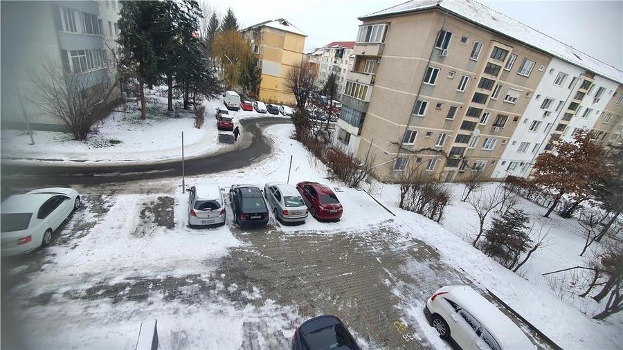 Garsoniera mobilata, etaj 2 cu parcare proprie - zona M.Viteazul - 12