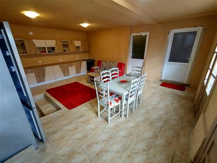 Racasdia, Casa Moderna, 174MP cu Teren 1104MP, Pret Negociabil - 43