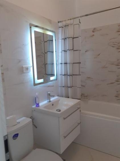 Aproape de metrou - 9