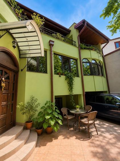 🏡 VILĂ DE VÂNZARE | Zona Centrală – Str. Decebal | D+P+E | Teren 200 mp | Ideal - 1