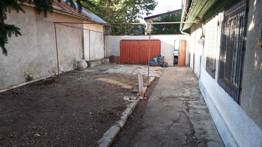 Oferta excelenta pentru inchiriere teren cu locuinta sau spatiu de depozitare! Andronache - 2