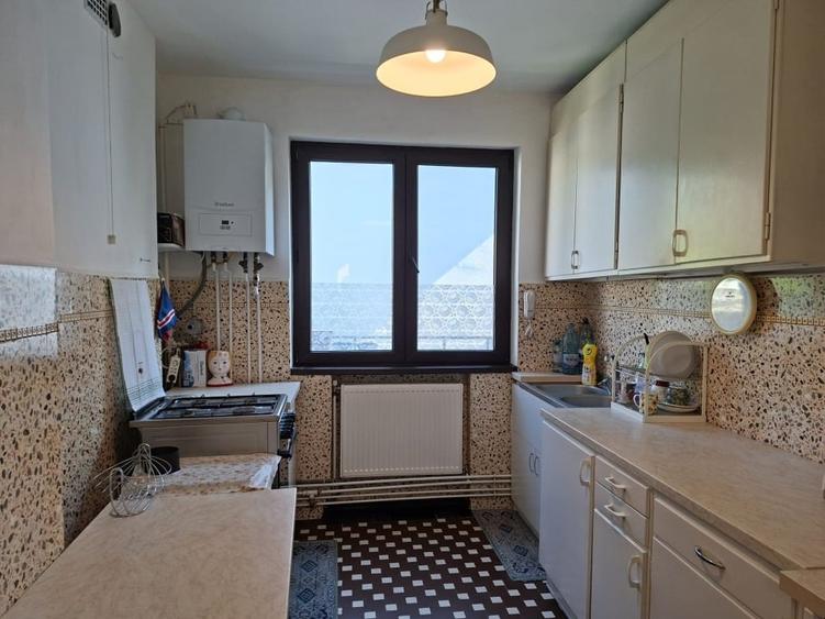 107 mp într-o vilă elegantă, retrasă și liniștită – zona Vasile Lascăr - 3