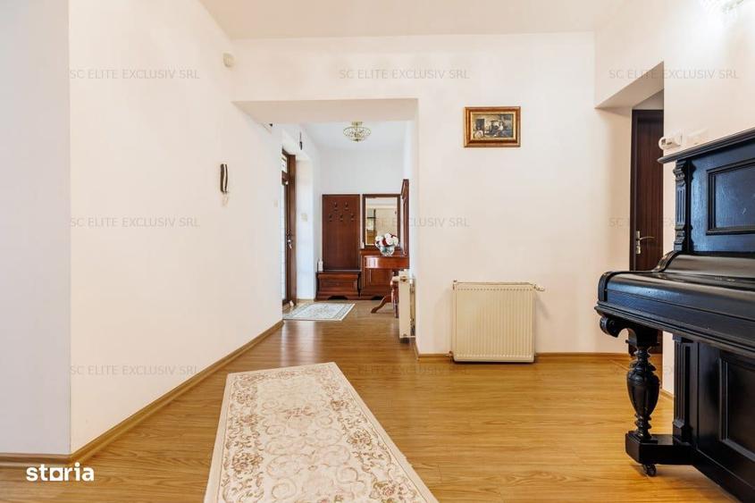 OVIDIU VILE S+P+1+M-5 dormitoare 3 bai,garaj apr. de LAC 495000 eur! - 2
