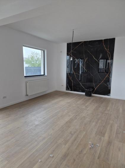 Vila individuala 5 camere, 4 bai, teren 230 mp - Bragadiru Mc Donald's - 3