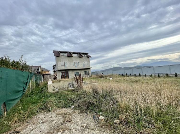 Pensiune cu piscina in constructie - 4