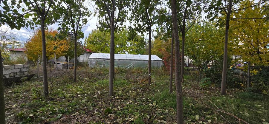 Teren  715  mp  intravilan Petresti - 12