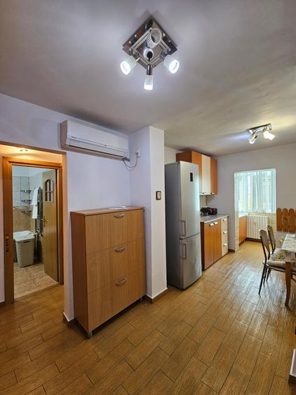 2 Camere Decomandat Zona Trocadero Mobilat Modern Gaze Termen Lung - 17