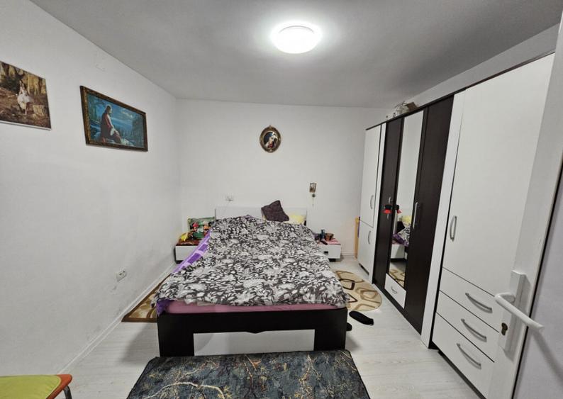 Casa situata in zona DACIA - 9