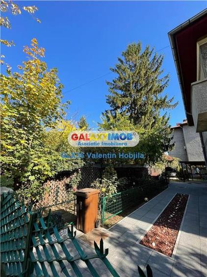 Vanzare vila 5 camere Ion Mihalache- Domenii Vasile Fuica teren 359 mp - 1