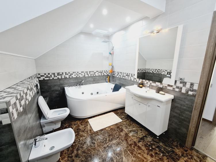 Vila de Lux cu 6 Camere | Finisaje Premium | Mobilata si Utilata - 18