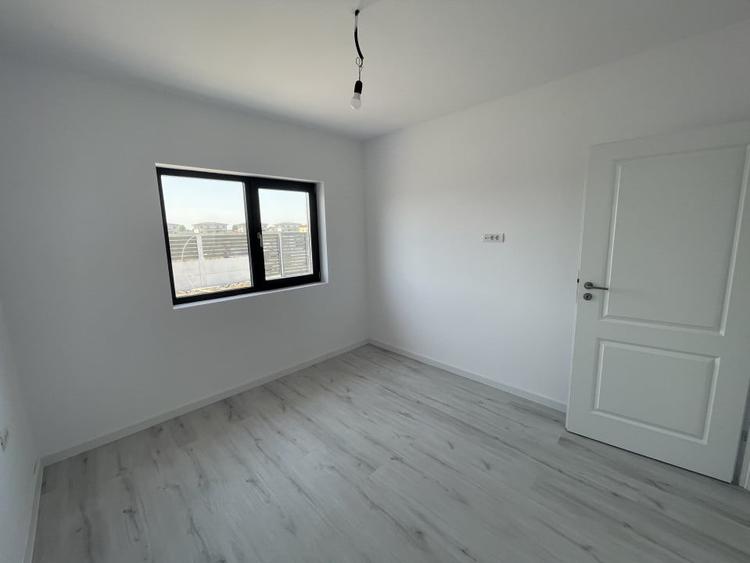 Clinceni, Putul Olteni, 4 camere, parter, 400mp, utilitati. - 9