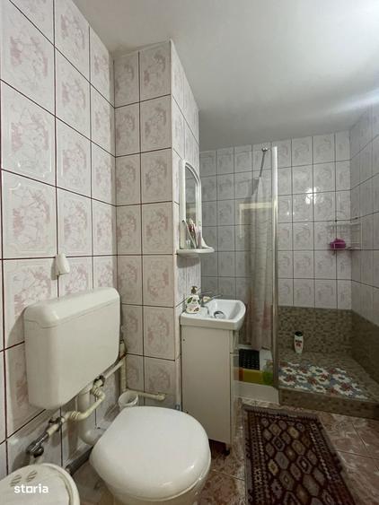 Apartament cu 4 camere, parter, orientare buna - 4