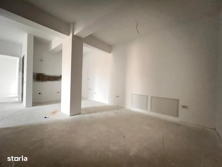 Apartament cu 3 camere în Cantemir