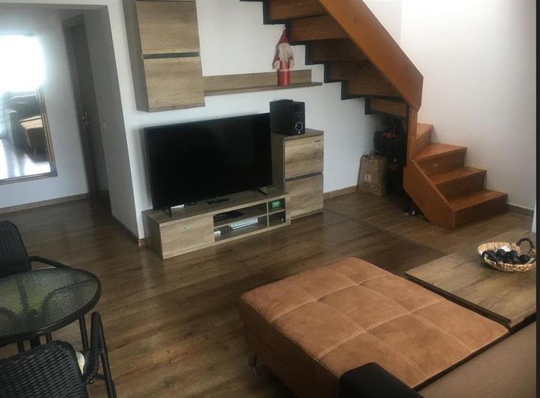 Penthouse de 3 camere in zona Sanpetru - 1