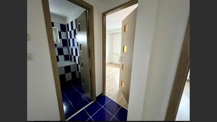 Apartament 3 camere semidecomandat , Zona Cascada - 9