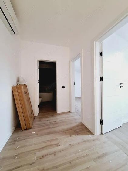 3 camere.Pe doua niveluri.Luminos.Spatios - 5