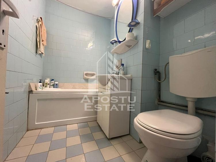 Apartament  cu 2 camere, semidecomandat, etaj intermediar, Dambovita - 8