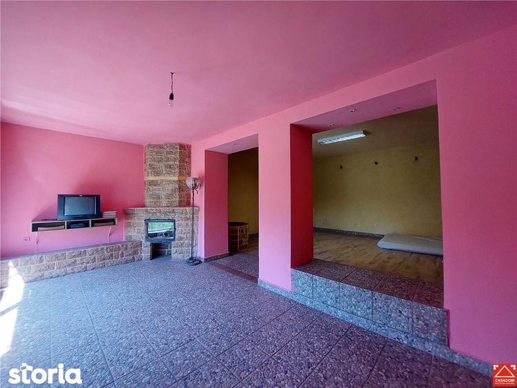 Casa spatioasa cu teren mare, pe colt, in Periam - 19