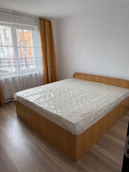 Inchiriez apartament nasaud - 3